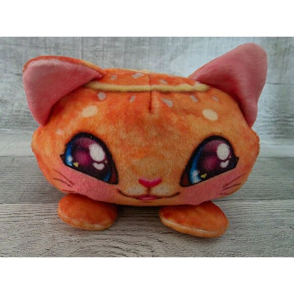Cookeeze Bakery Cinnamon Roll Cat Plush Toy Soft Stuffed Animal Works - Picture 2 of 6